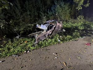 Tragiczny wypadek w Rzeczenicy. Policjanci pracowali na miejscu śmiertelnego drogowego zdarzenia.